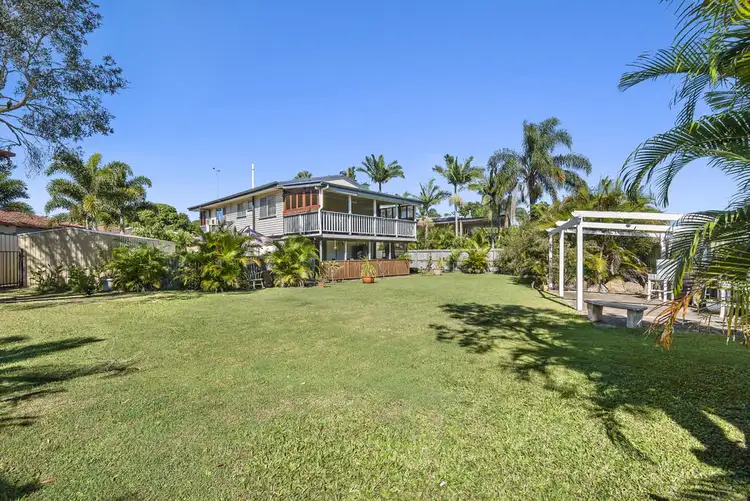 81 Donald Street, Woody Point QLD 4019