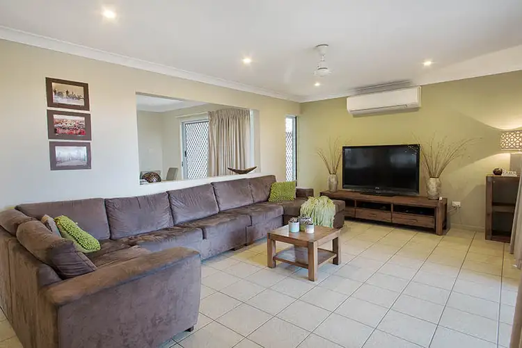 Sixth view of Homely house listing, 11 Fontwell Court, Mount Low QLD 4818