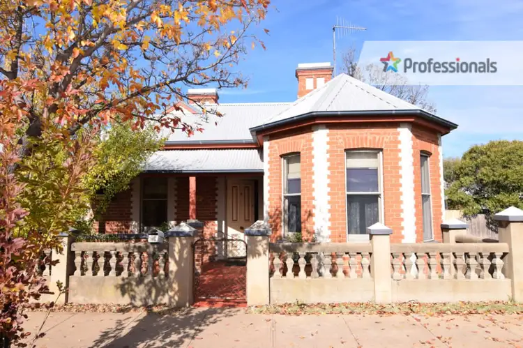 140 Stewart Street, Bathurst NSW 2795
