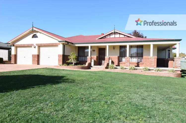 Main view of Homely house listing, 27 Willow Drive, Kelso NSW 2795