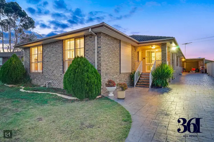 10 Manning Avenue, Kurunjang VIC 3337