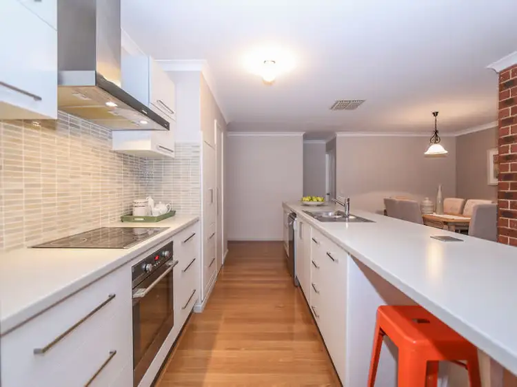 218 Grove Road, Lesmurdie WA 6076