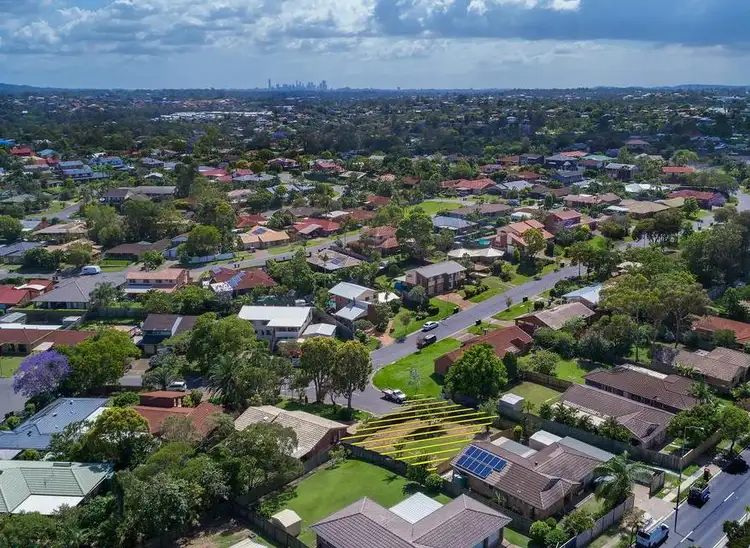 2 Pallert Street, Middle Park QLD 4074