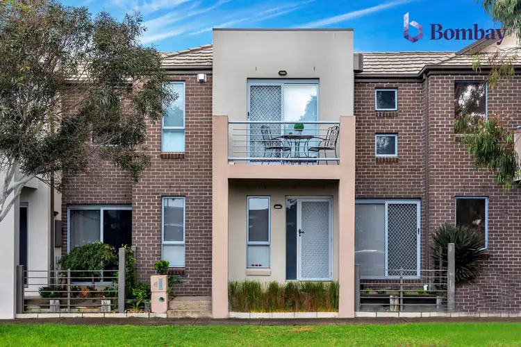 8 Marseilles Place, South Morang VIC 3752