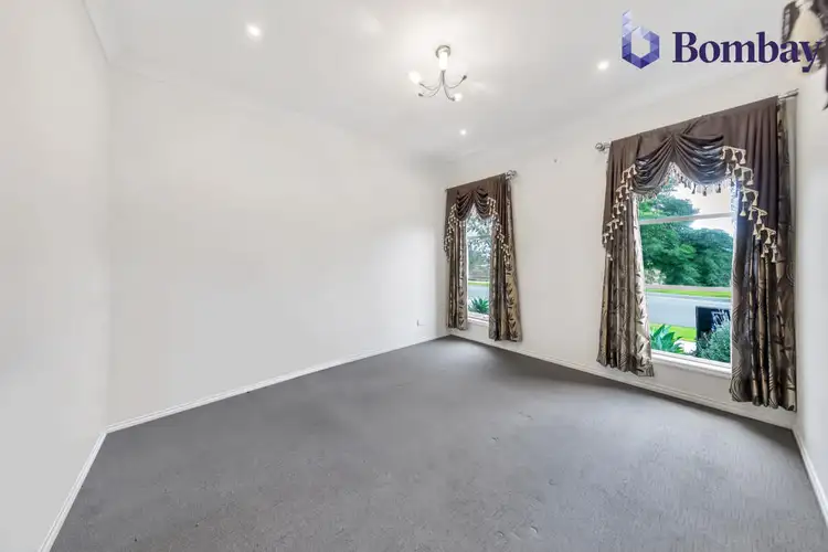 Second view of Homely house listing, 32 Spirited Cct, Craigieburn VIC 3064