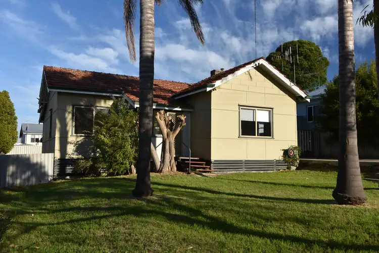 16 Halifax Street, Mount Melville WA 6330