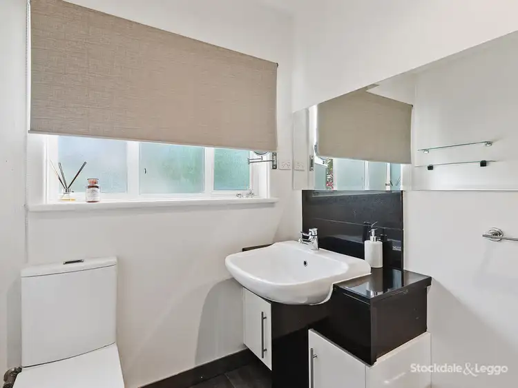 Fifth view of Homely unit listing, 2/697 Warrigal Road, Bentleigh East VIC 3165