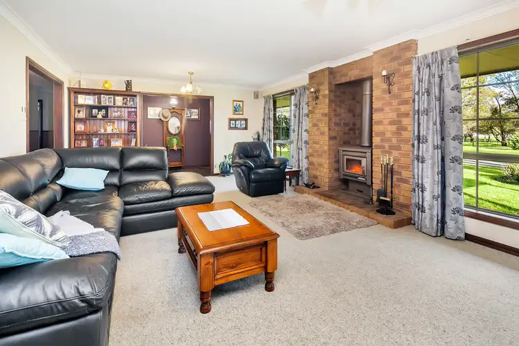 Fifth view of Homely house listing, 23 Deborah Court, Haddon VIC 3351
