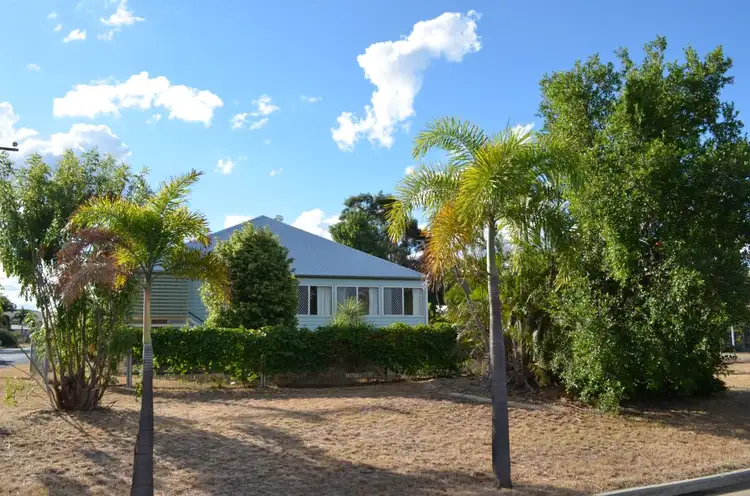 12 Little Street, Emerald QLD 4720