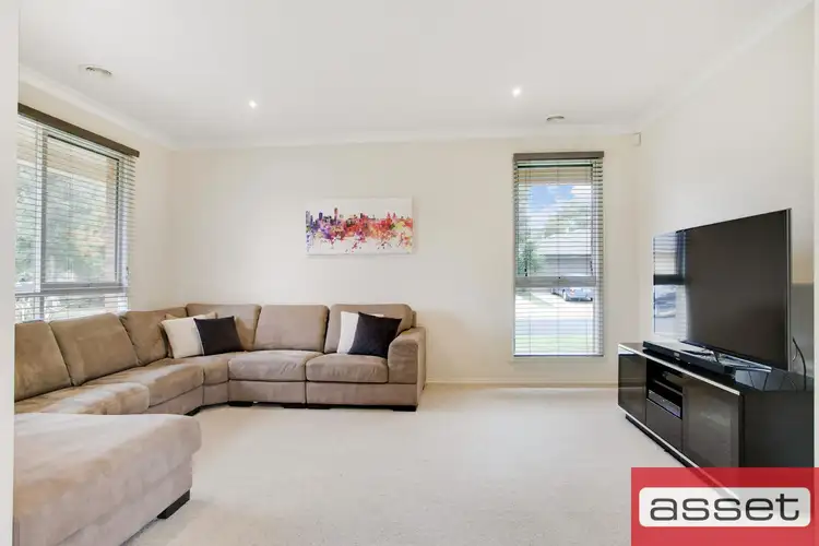 Fifth view of Homely house listing, 1 Nolan Court, Sandhurst VIC 3977