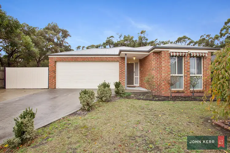 6 McMillan Court, Newborough VIC 3825