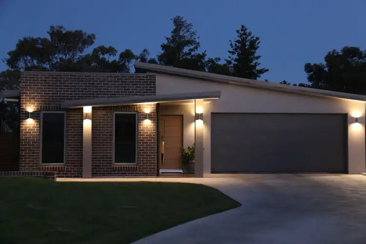 10 Box Tree Place, Inverell NSW 2360