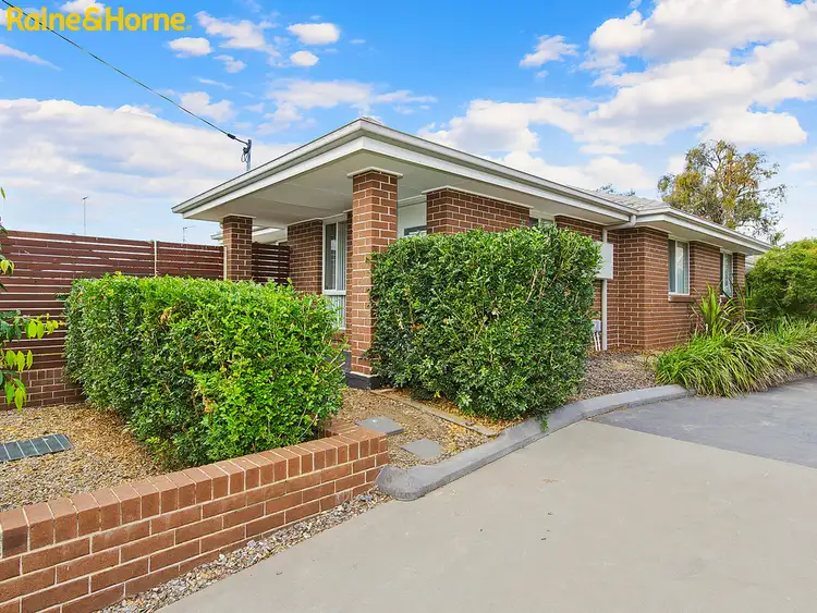 1/24 Brisbane Street, Oxley Park NSW 2760