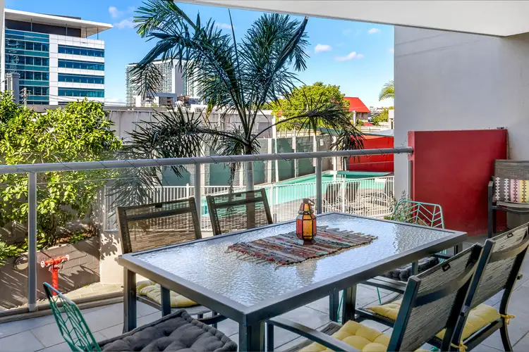 14 "Breakfree Fortitude Valley" 72-78 Brookes Street, Bowen Hills QLD 4006