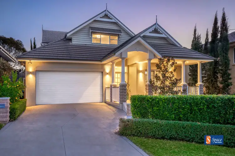 11 Whyte Place, Elderslie NSW 2570