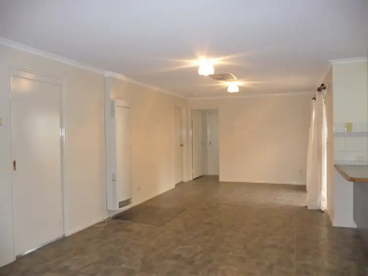 Seventh view of Homely house listing, 7 Rob Roy Court, Echuca VIC 3564