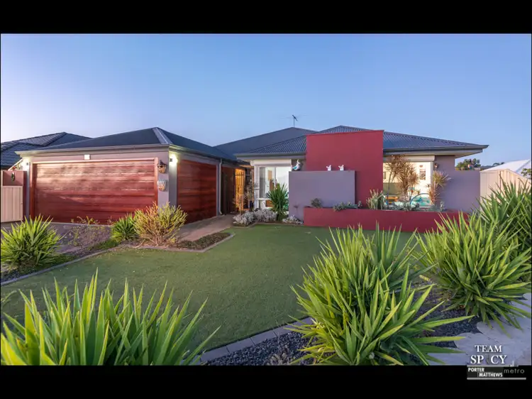30 Kemshall Way, Maddington WA 6109