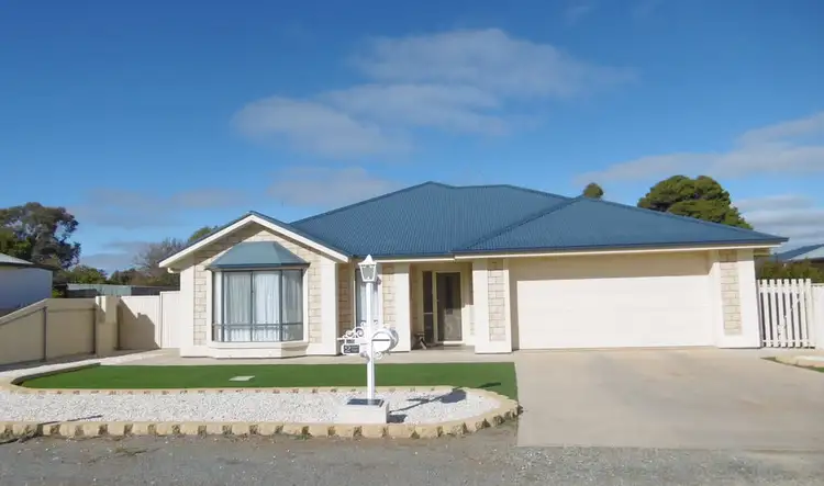 2 Oxford Street, Jamestown SA 5491