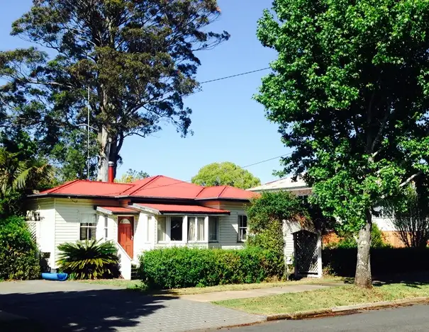 44 Wallace Street, Newtown QLD 4350