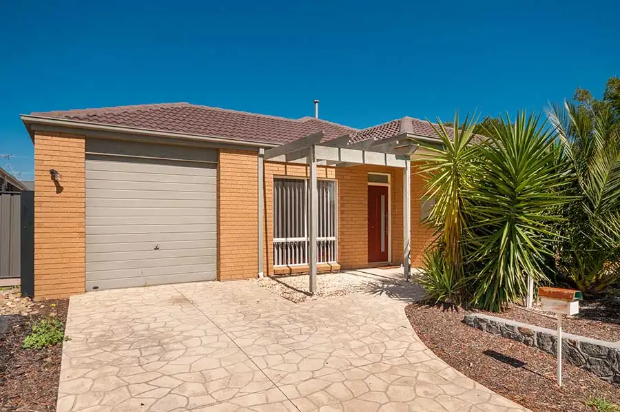 Main view of Homely house listing, 21 Highbury Circuit, Craigieburn VIC 3064