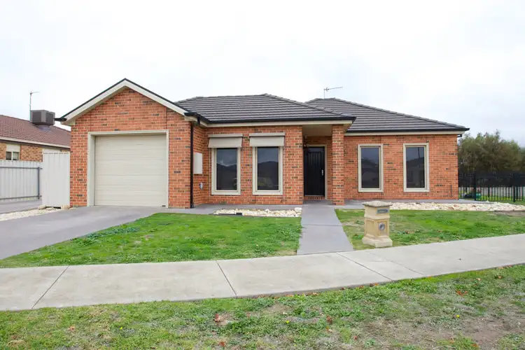Main view of Homely townhouse listing, 1/21 McTavish Boulevard, Horsham VIC 3400