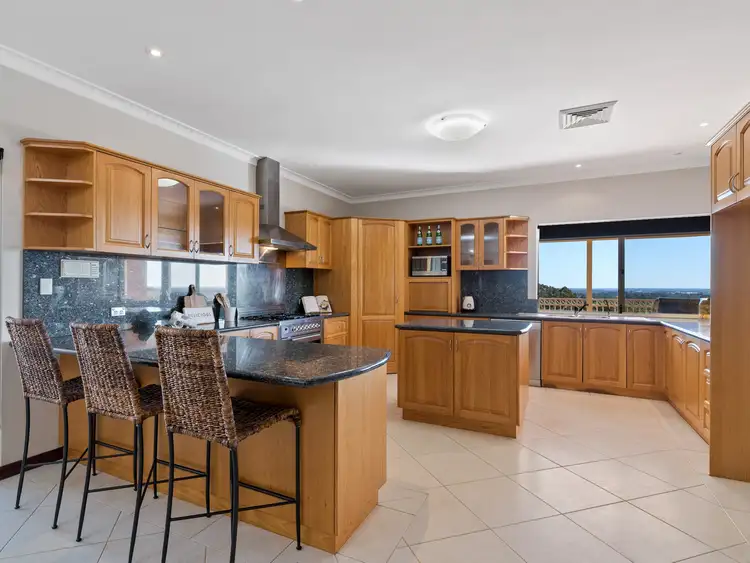 Seventh view of Homely house listing, 2 Billing Place, Mount Richon WA 6112