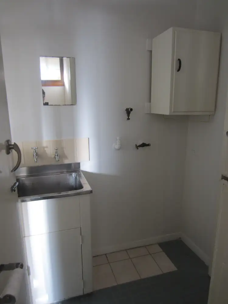 Fourth view of Homely unit listing, 2/77 Rosslyn Avenue, Seaford VIC 3198