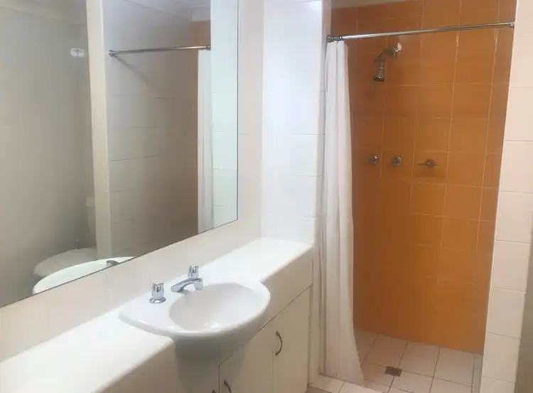 Sixth view of Homely unit listing, 4/11 Undoolya Road, East Side NT 870