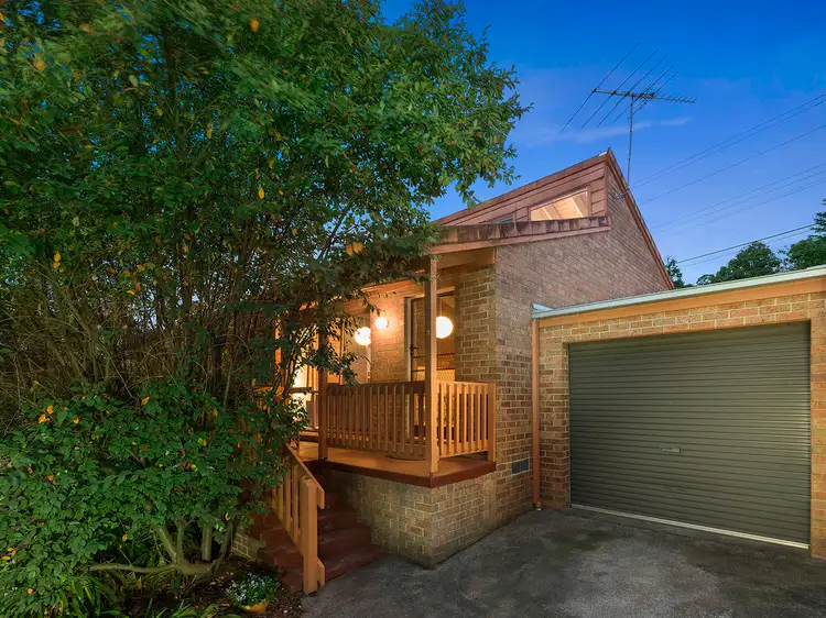 2/81 Hewish Road, Croydon VIC 3136