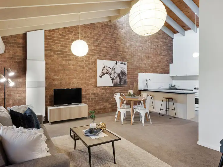 Second view of Homely unit listing, 2/81 Hewish Road, Croydon VIC 3136