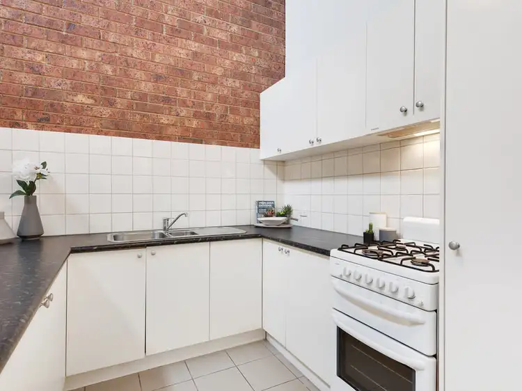 Fifth view of Homely unit listing, 2/81 Hewish Road, Croydon VIC 3136