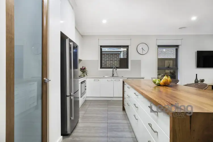 Fifth view of Homely house listing, 4 Dawes Court, Sunbury VIC 3429