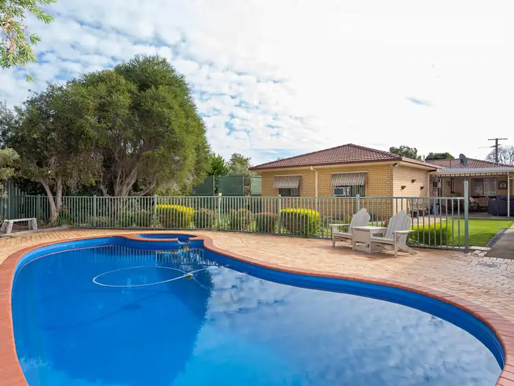 Fourth view of Homely house listing, 8 Lonergan Place, Wagga Wagga NSW 2650