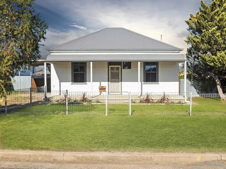 10 Gloucester Street, Junee NSW 2663