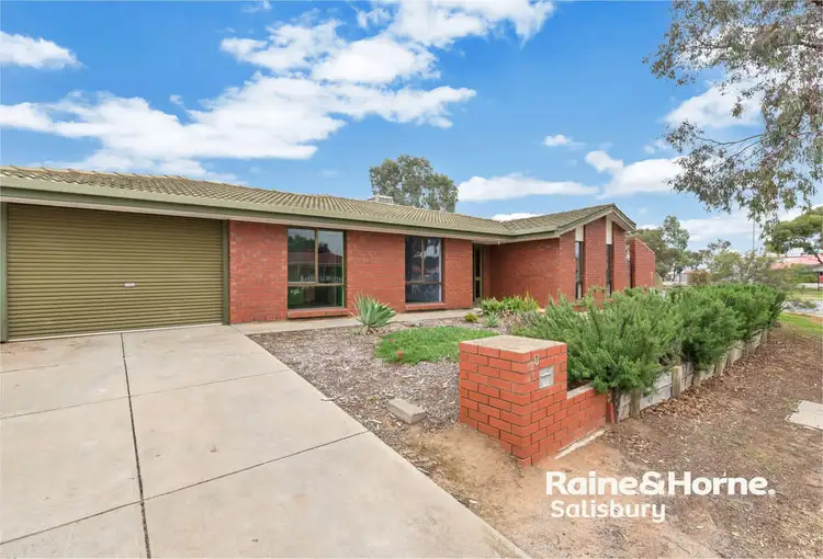 1 Bond Avenue, Burton SA 5110