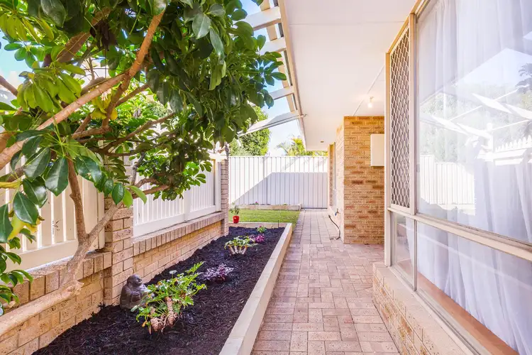 1/101 Zenobia Street, Palmyra WA 6157