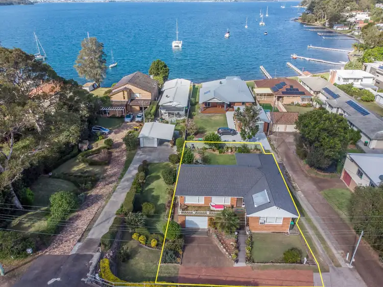 30a Ambrose Street, Carey Bay NSW 2283