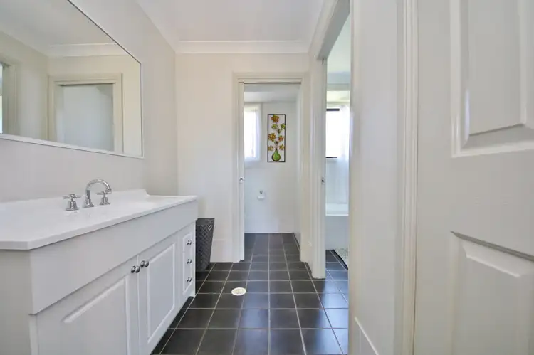 Fourth view of Homely house listing, 8 Ruby Place, Kelso NSW 2795