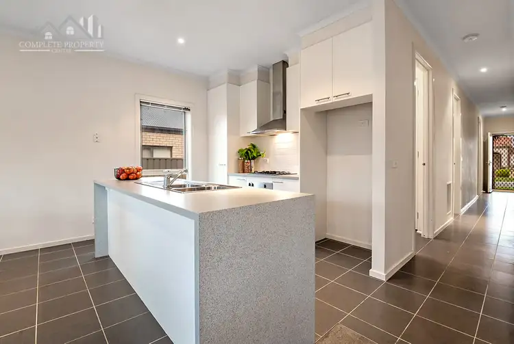 Sixth view of Homely house listing, 33 Mallacoota Way, Craigieburn VIC 3064