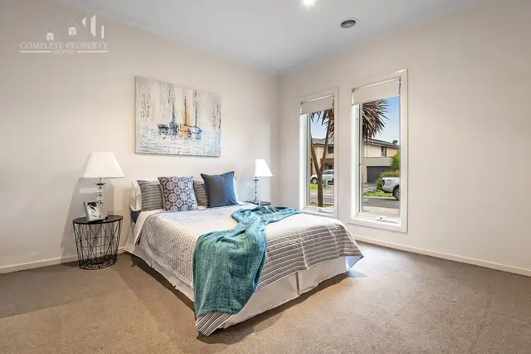Seventh view of Homely house listing, 33 Mallacoota Way, Craigieburn VIC 3064