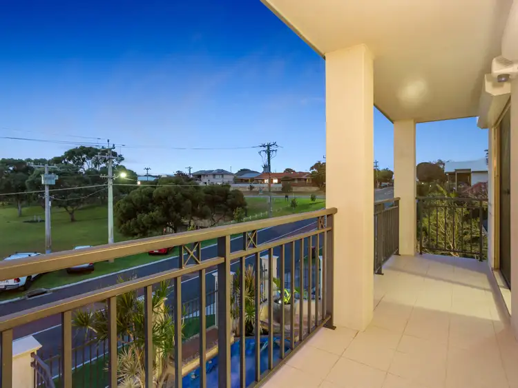 11 Joyce Street, Scarborough WA 6019