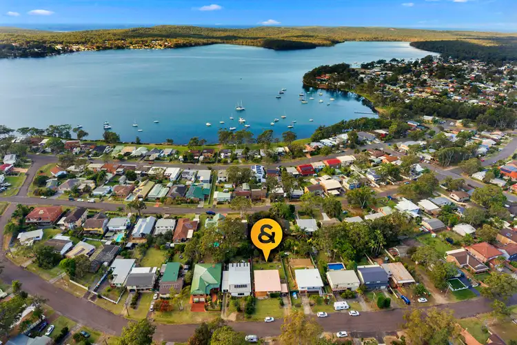 22 Murraba Crescent, Gwandalan NSW 2259