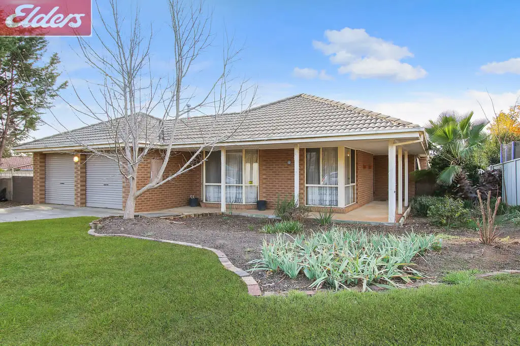 Main view of Homely house listing, 8 Elmslie Circuit, Wodonga VIC 3690