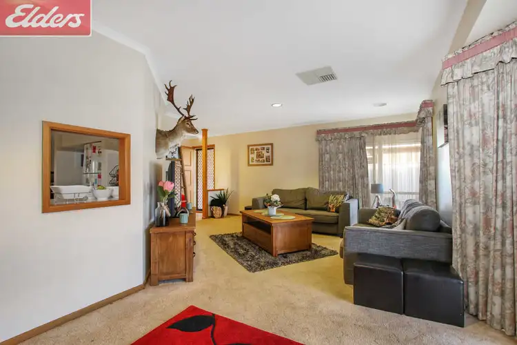 Second view of Homely house listing, 8 Elmslie Circuit, Wodonga VIC 3690