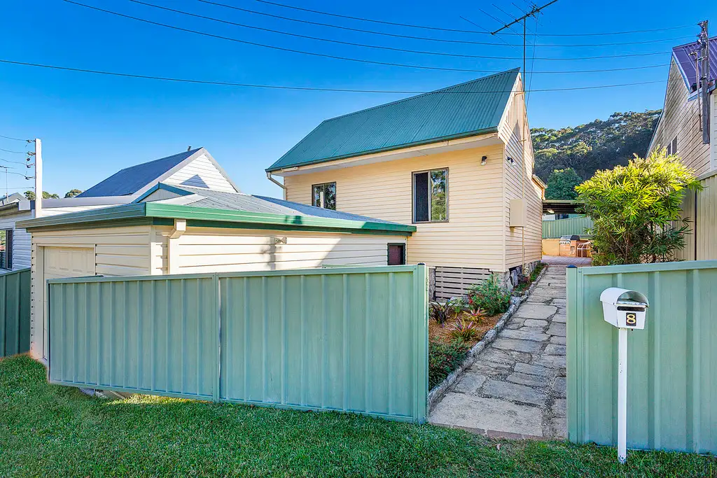 Main view of Homely house listing, 8 Junction Street, Helensburgh NSW 2508