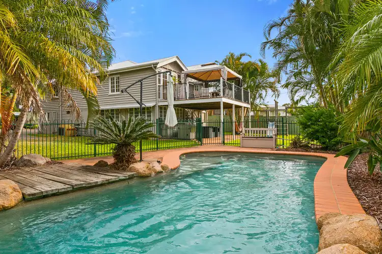 4 CHANDOS STREET, Wynnum West QLD 4178