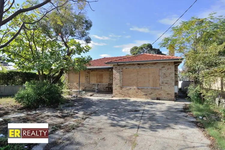 8 Victoria Parade, Midvale WA 6056