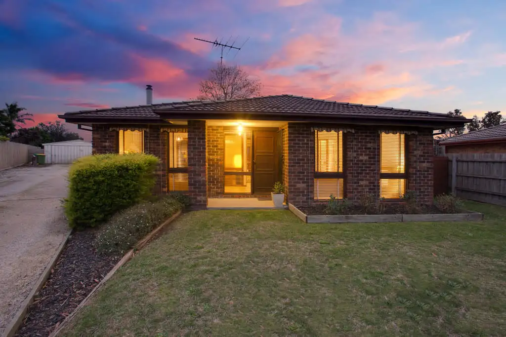 Main view of Homely house listing, 9 Diane Close, Pakenham VIC 3810
