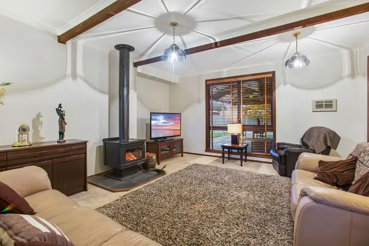 Sixth view of Homely house listing, 9 Diane Close, Pakenham VIC 3810