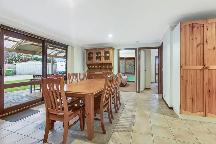 Seventh view of Homely house listing, 9 Diane Close, Pakenham VIC 3810